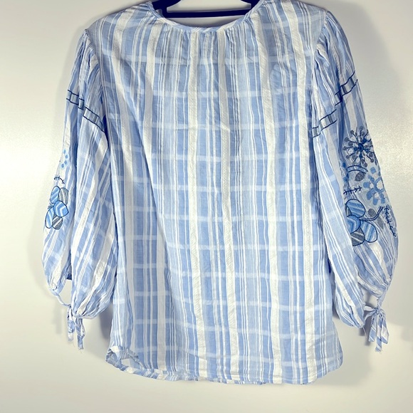 Solitaire Blue and White Embroidered Blouse - Picture 5 of 9